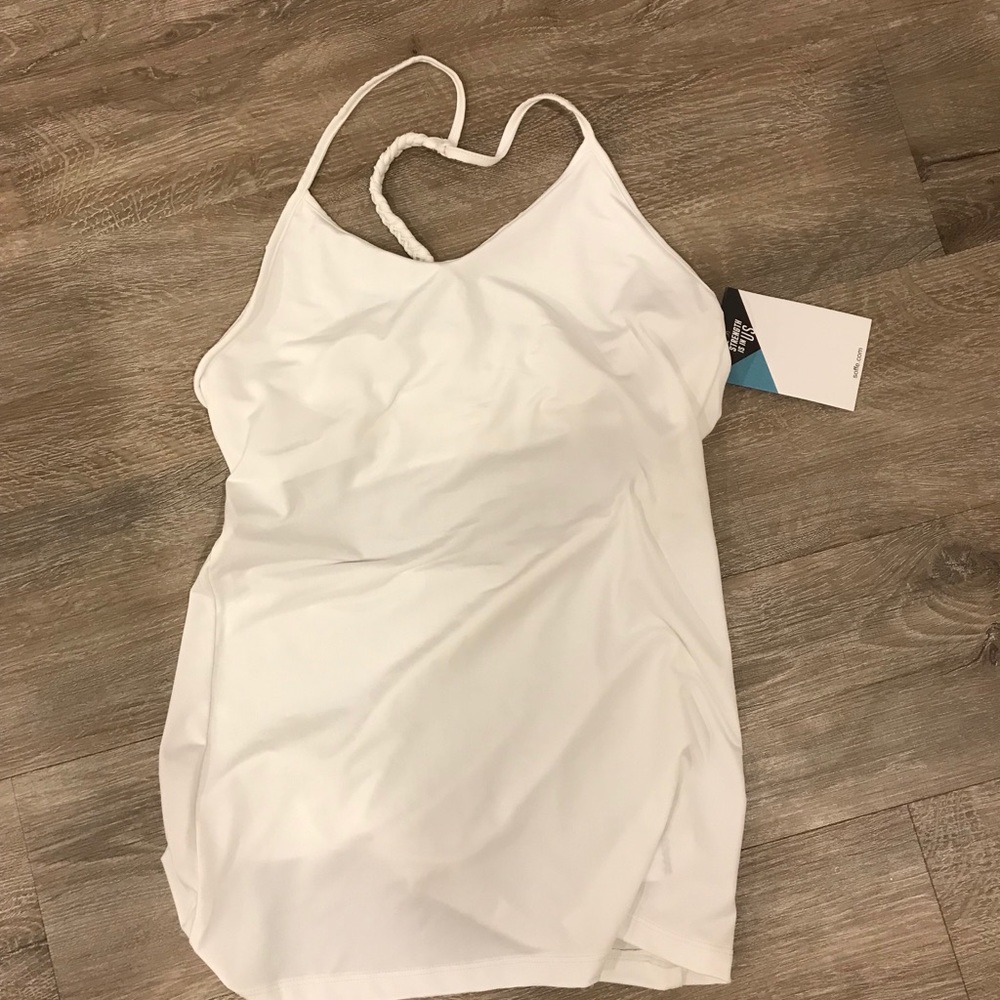 BNWT Marika yoga top